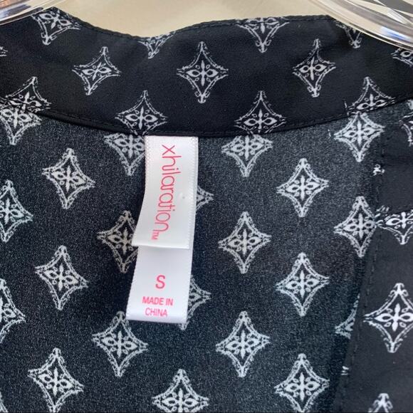 Xhilartion Black/White Mixed Pattern Tunic Dress - Picture 2 of 6